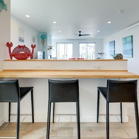 Scenic Depoe Bay Townhome With Deck Less Than 1 Mi To Parks! Exterior photo