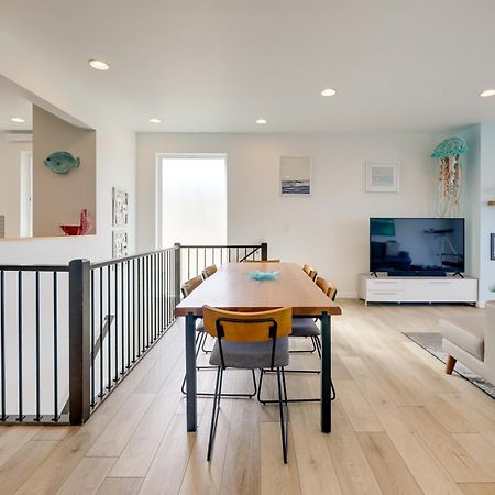 Scenic Depoe Bay Townhome With Deck Less Than 1 Mi To Parks! Exterior photo